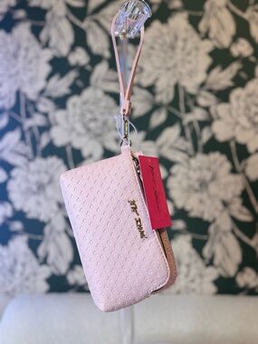 Betsey Johnson Pale Pink Double-Zip Wristlet NWT